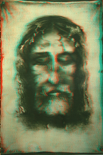 Reproduction photographique 3D du visage sur le Suaire de Turin (lunettes anaglyphes requises). Tous droits réservés, Musée populaire de la photographie de Drummondville
